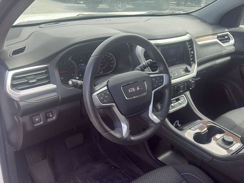 Used 2023 GMC Acadia SLE w/ Elevation Edition FWD image 12