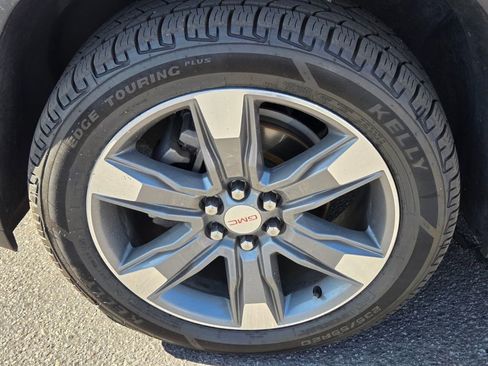 Used 2018 GMC Acadia SLT FWD image 12