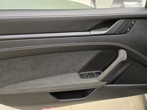 Used 2022 Porsche 911 GT3 image 28