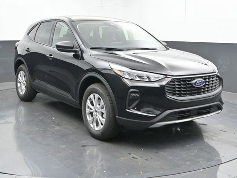 New 2026 Ford Escape Active w/ Cold Weather Package image 2