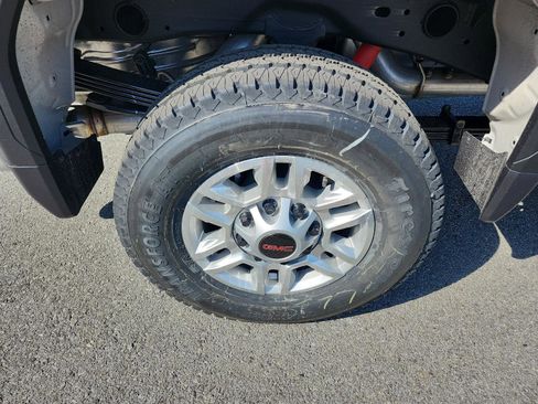 New 2026 GMC Sierra 2500 Pro AWD/4WD image 8