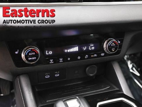 Used 2025 Mitsubishi Outlander SE AWD/4WD image 19