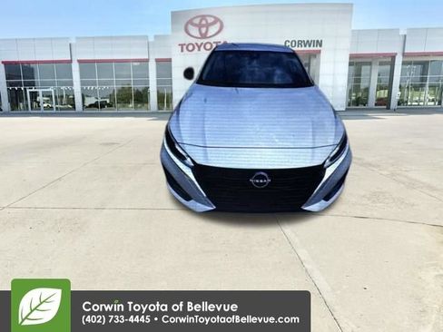Used 2025 Nissan Altima 2.5 SV FWD image 16