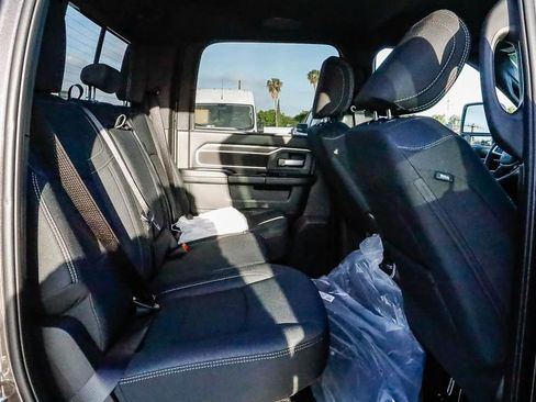 New 2026 RAM 2500 Big Horn AWD/4WD image 19