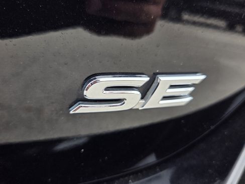 Used 2024 Toyota Camry SE FWD image 19