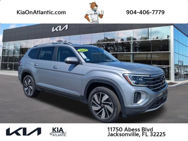 Used 2025 Volkswagen Atlas SEL AWD/4WD image 1
