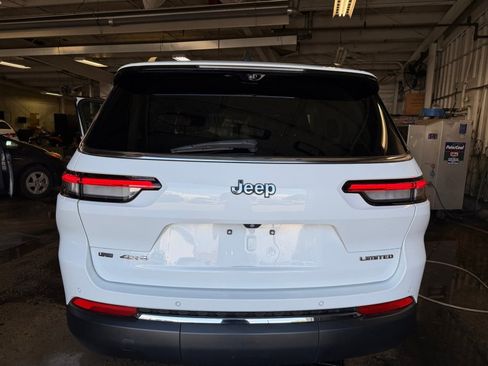 Used 2021 Jeep Grand Cherokee L Limited w/ Luxury Tech Group II AWD/4WD image 18