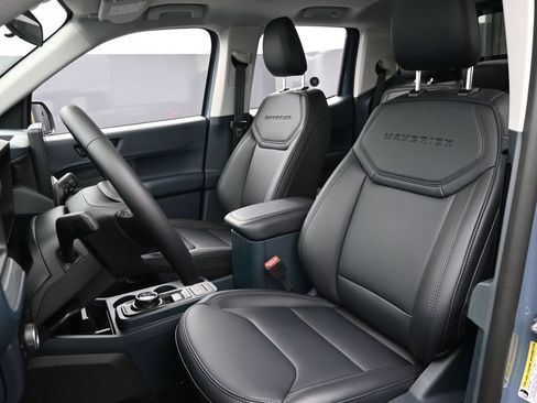 New 2026 Ford Maverick Lariat w/ Black Appearance Package AWD/4WD image 17