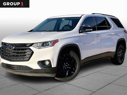 Used 2021 Chevrolet Traverse LT
