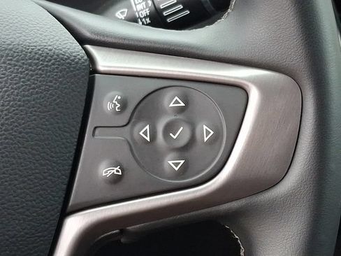 Used 2023 GMC Acadia AT4 AWD/4WD image 17