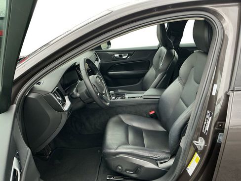 Used 2024 Volvo S60 B5 Core image 14