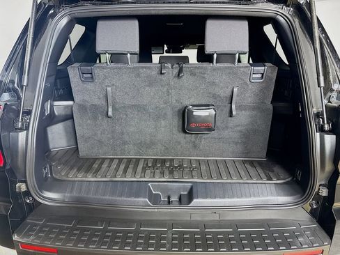 Certified 2025 Toyota 4Runner SR5 image 23