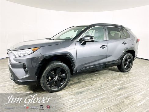Used 2019 Toyota RAV4 XSE image 4