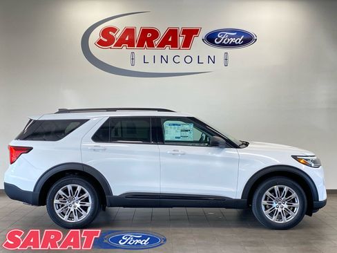 New 2026 Ford Explorer Active w/ Active Comfort Package AWD/4WD image 1