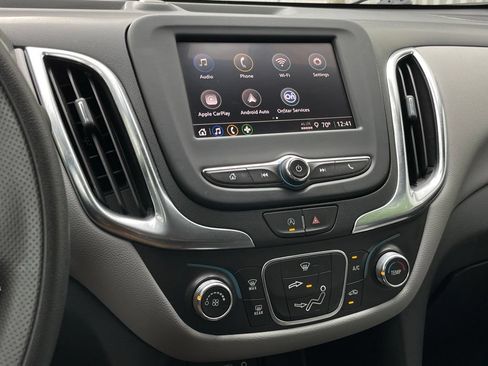 Used 2022 Chevrolet Equinox LT FWD image 17
