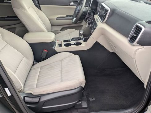 Used 2021 Kia Sportage LX image 30
