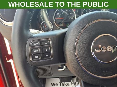 Used 2013 Jeep Wrangler Unlimited Sahara w/ Connectivity Group AWD/4WD image 15
