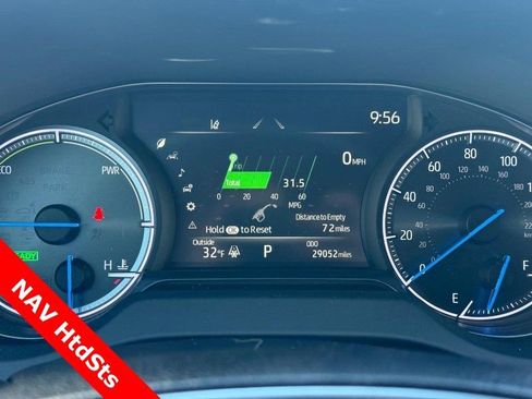 Used 2022 Toyota Venza XLE image 21