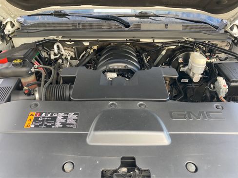 Used 2020 GMC Yukon Denali w/ Open Road Package AWD/4WD image 15