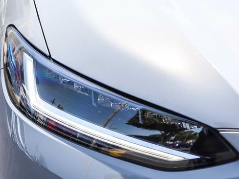 Certified 2025 Honda HR-V Sport image 7