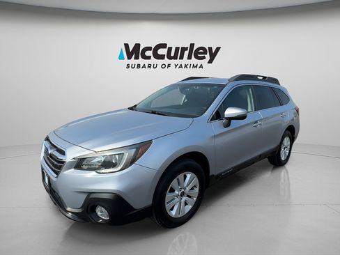 Used 2018 Subaru Outback 2.5i Premium AWD/4WD image 1