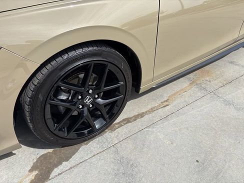 Certified 2025 Honda Civic Sport image 10