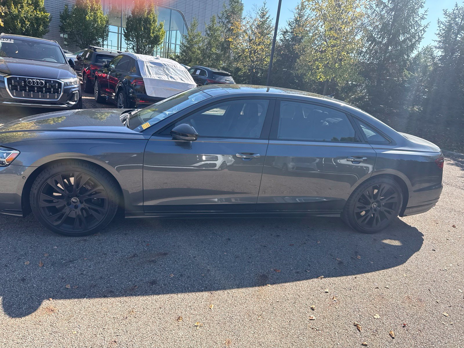 Used 2025 Audi S8 w/ Executive Package AWD/4WD image 2