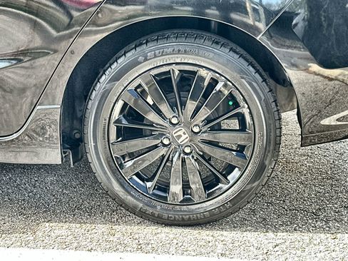 Used 2018 Honda Fit Sport image 8