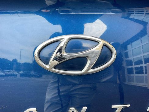 Used 2019 Hyundai Elantra SEL FWD image 23