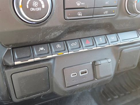 Used 2025 Chevrolet Silverado 1500 W/T image 19