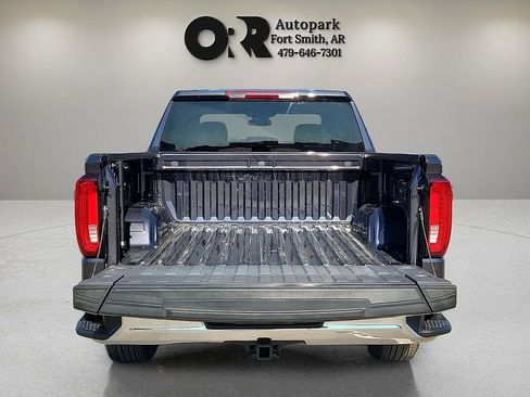 Used 2024 GMC Sierra 1500 SLT image 8