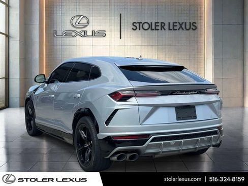 Used 2020 Lamborghini Urus AWD/4WD image 10