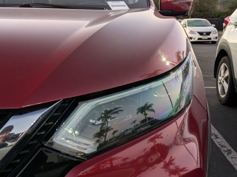 Used 2020 Nissan Rogue Sport SL w/ Premium Package image 5