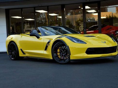 Used 2019 Chevrolet Corvette Grand Sport image 2