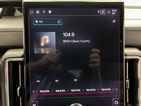 Used 2025 GMC Yukon Denali AWD/4WD image 65