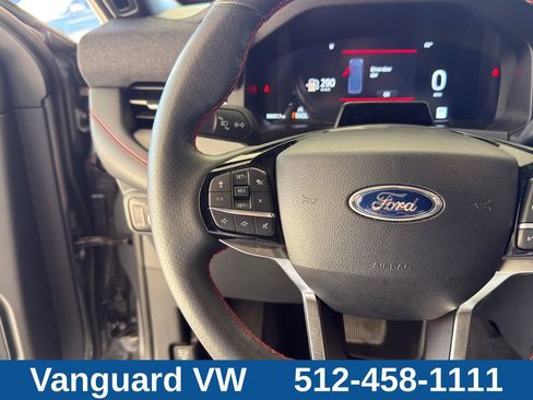 Used 2025 Ford Explorer ST-Line w/ ST-Line Street Pack AWD/4WD image 23