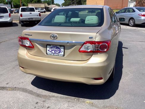 Used 2013 Toyota Corolla LE FWD image 12