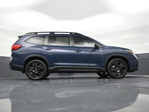 Used 2023 Subaru Ascent Onyx Edition image 29