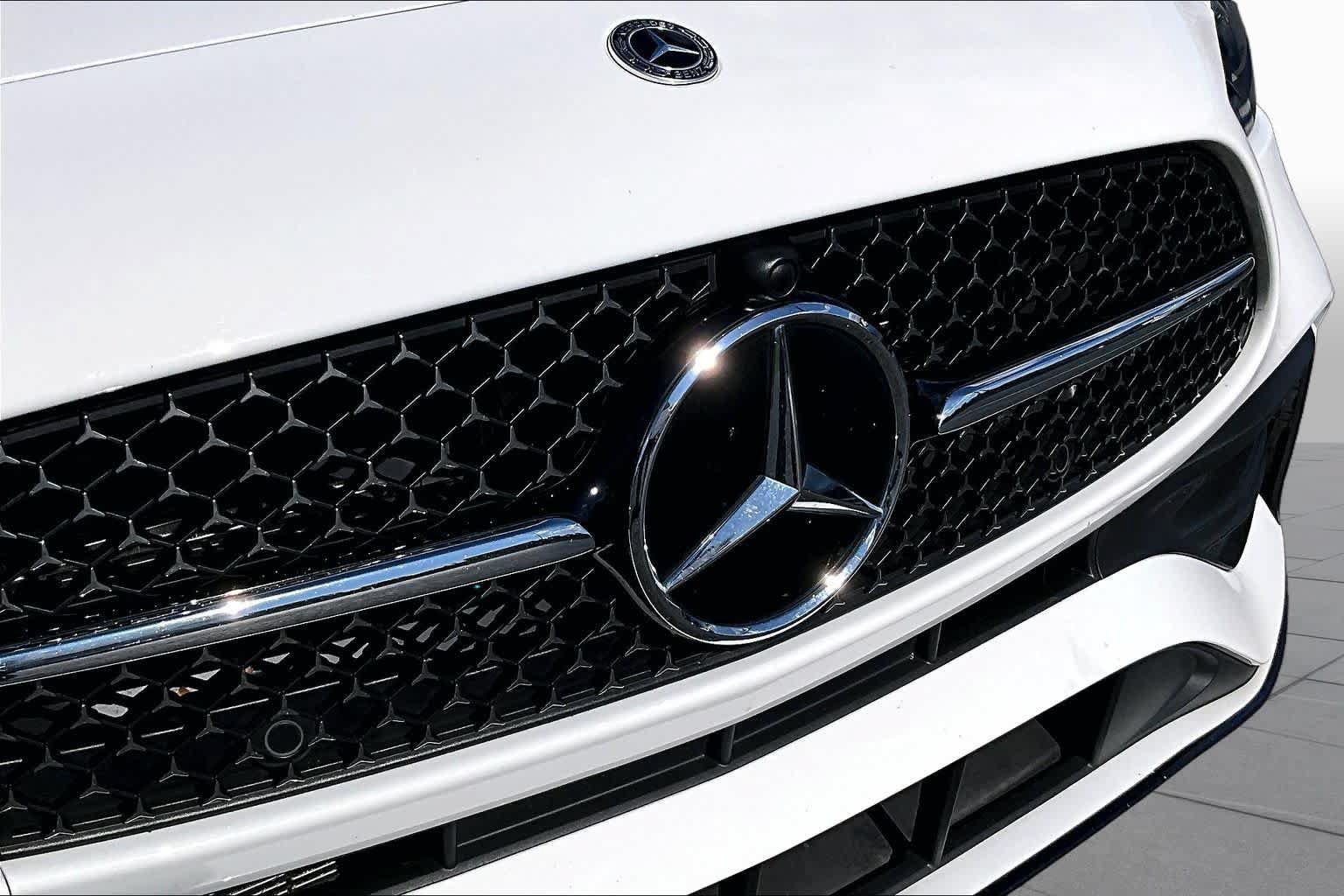 Used 2024 Mercedes-Benz C 300 4MATIC Sedan image 30