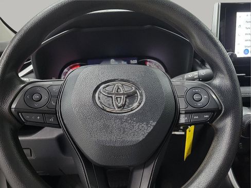 Used 2024 Toyota RAV4 LE AWD/4WD image 16