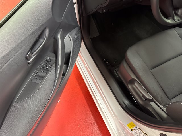 Certified 2024 Toyota Corolla LE w/ LE Convenience Package FWD image 9