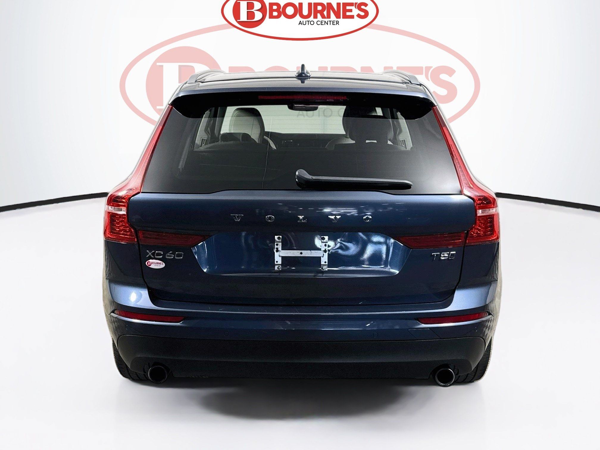 Used 2021 Volvo XC60 T5 Momentum AWD/4WD image 10