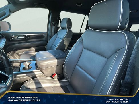 Certified 2025 Chevrolet Suburban Premier RWD image 15