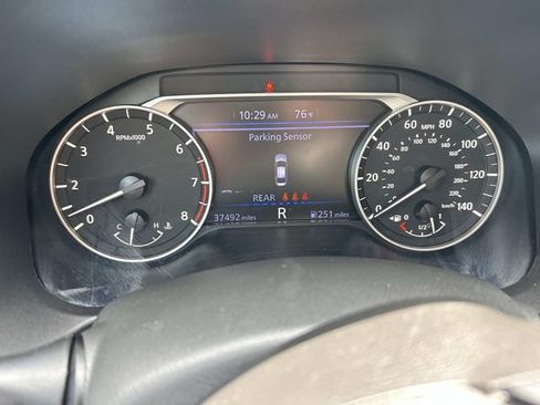 Used 2025 Nissan Altima 2.5 SV FWD image 35