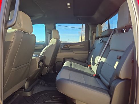 Used 2025 Chevrolet Silverado 1500 ZR2 w/ Technology Package image 13