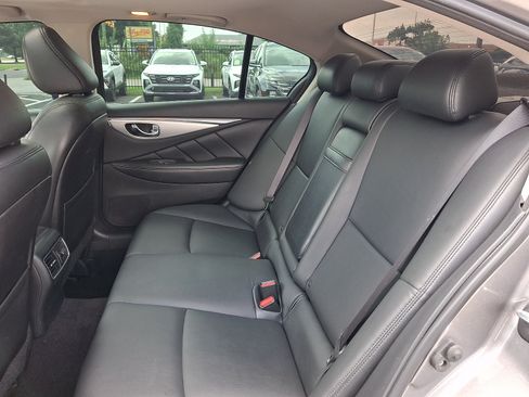 Used 2019 INFINITI Q50 Luxe w/ Essential Package (3.0T Luxe) AWD/4WD image 10
