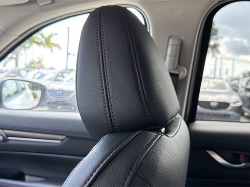 New 2025 MAZDA CX-5 Carbon Edition image 17