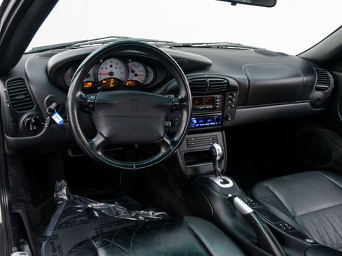 Used 2000 Porsche 911 Carrera 4 image 11