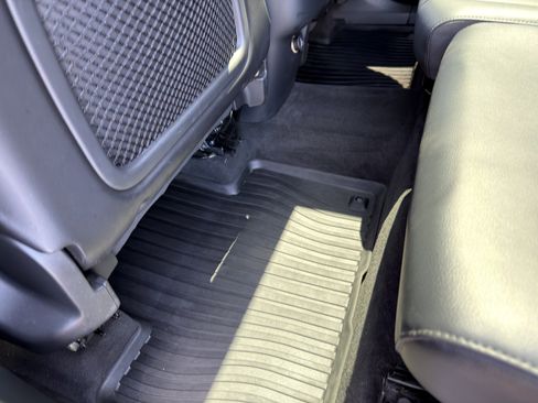 Used 2019 Volvo XC90 T5 Momentum w/ Advanced Package image 24