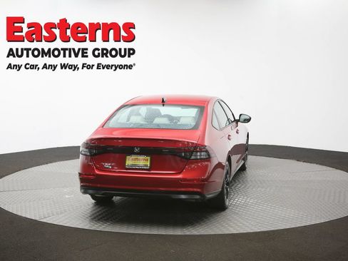 Used 2025 Honda Accord SE image 38